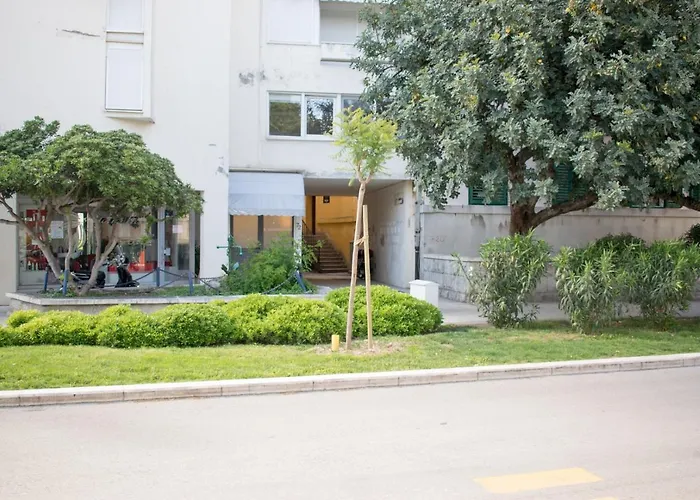 Apartment D&T